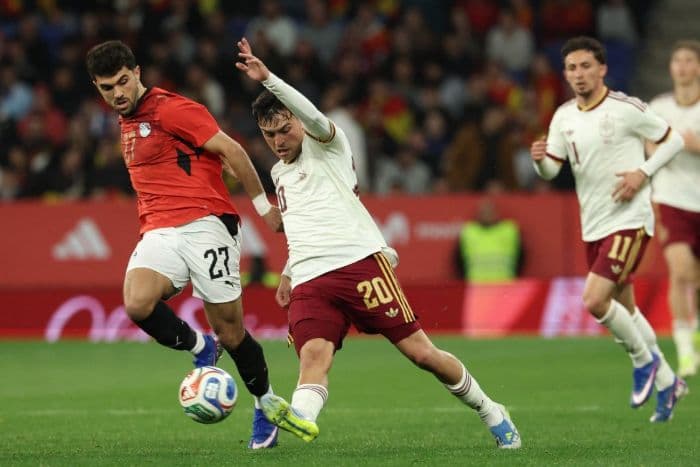 spanyol_lawan_mesir_berakhir_sama_kuat_hamdy_fathy_dapat_kartu_merah