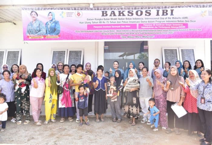 hut_ibi_ke75_dan_idm_tahun_2026_di_tapteng_gelar_pemasangan_kb_gratis_dan_imunisasi