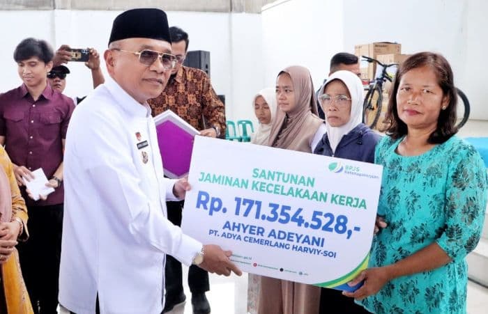 may_day_simalungun_perkuat_sinergi_buruh_pemerintah_dan_dunia_usaha