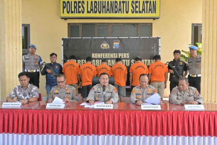 polres_labusel_sikat_sindikat_pencurian_ternak_antar_provinsi_enam_pelaku_dibekuk