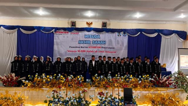 pesantren_eltahfidz_wisuda_46_penghafal_alquran