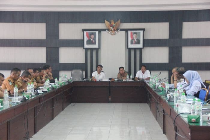 dprd_simalungun_geram_rp9_miliar_anggaran_dipangkas_sepihak