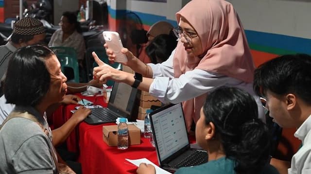 bank_sumut_gelar_pojok_sehat_purna_bakti_nasabah_pensiunan_dapat_layanan_cek_kesehatan_gratis