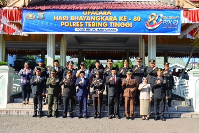hari_bhayangkara_ke80_kapolres_tebing_tinggi_tegaskan_semangat_polri_untuk_masyarakat