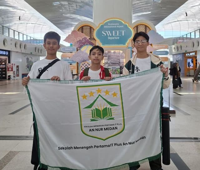 siswa_smp_it_medan_kenalkan_tong_sampah_pintar_di_kompetisi_internasional_jepang
