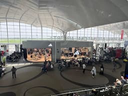 bandara_kualanamu_kembali_beroperasi_normal_usai_terdampak_abu_vulkanik_sinabung