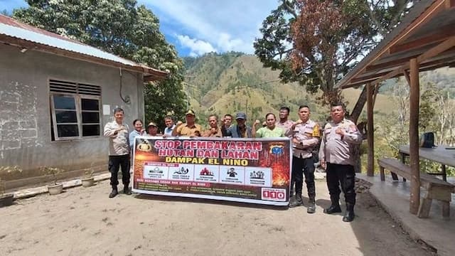 cegah_karhutla_satbinmas_polres_samosir_gelar_patroli_dialogis_di_kawasan_pusuk_buhit_