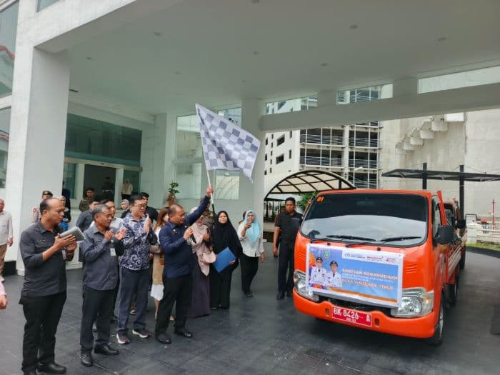 pemprov_sumut_salurkan_bantuan_makanan_siap_saji_untuk_korban_gempa_ntt
