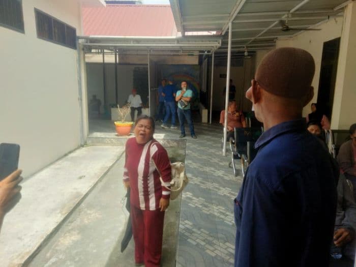 keluarga_korban_pembunuhan_jasa_sinaga_ribut_di_pn_kisaran