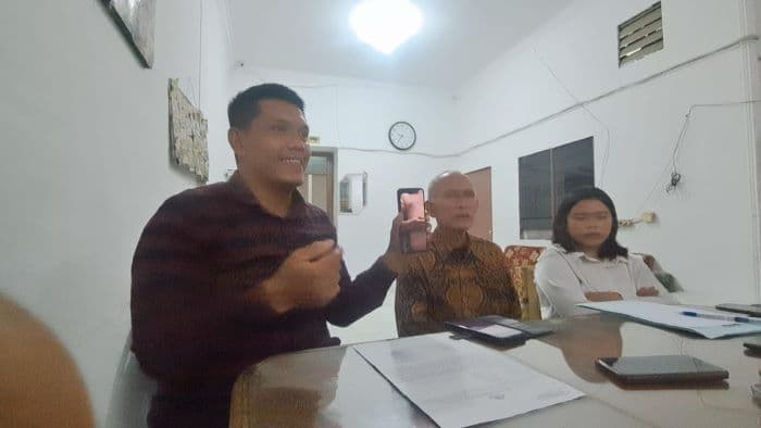 lbh_medan_sampaikan_tujuh_kejanggalan_kematian_wartawan_media_online_di_medan_