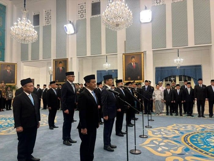 prabowo_kembali_reshuffle_kabinet_ini_daftar_18_pejabat_yang_dilantik