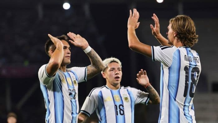 tanpa_lionel_messi_argentina_pesta_40_atas_bolivia_di_laga_perdana_era_baru