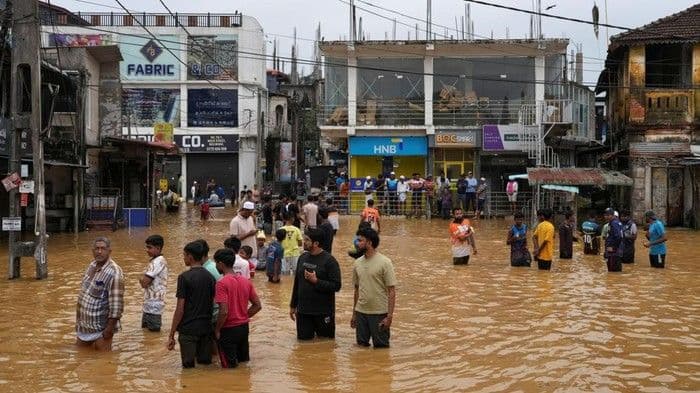 banjir_tewaskan_334_orang_presiden_sri_lanka_umumkan_keadaan_darurat