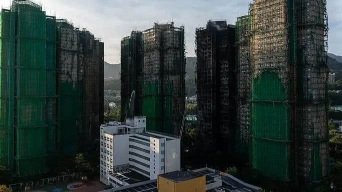 kebakaran_apartemen_hong_kong_renggut_151_nyawa_13_orang_ditangkap_