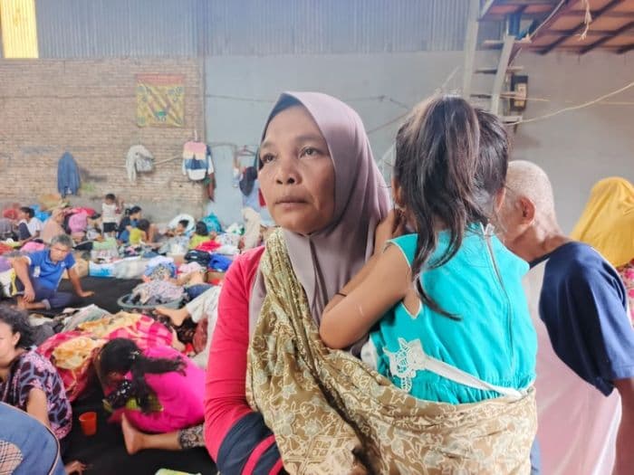 warga_batang_toru_mengungsi_penyakit_mulai_muncul_dan_harapkan_bantuan_pemerintah