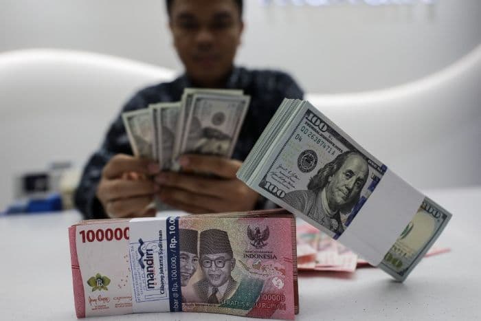 awal_tahun_rupiah_melemah_ke_level_rp16699_per_dolar_as