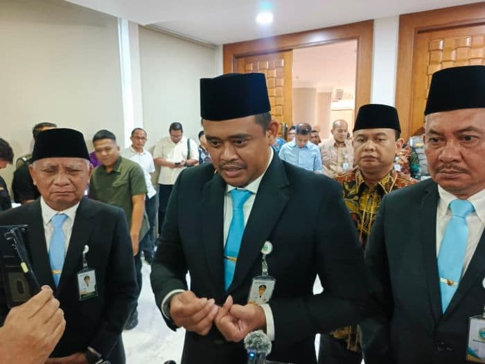 dua_dari_empat_pejabat_yang_dilantik_eks_pejabat_pemko_medan_gubernur_bobby_tegas_tak_membedabedakan