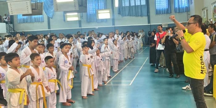 ketua_pengkot_ti_medan_pamit_di_hadapan_1523_peserta_ukt