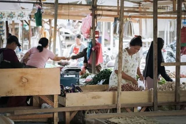 pedagang_keluhkan_lapak_sempit_di_pasar_bakaran_batu_deli_serdang