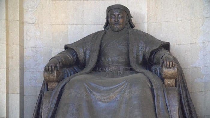 benarkah_1_dari_200_pria_di_dunia_keturunan_genghis_khan_