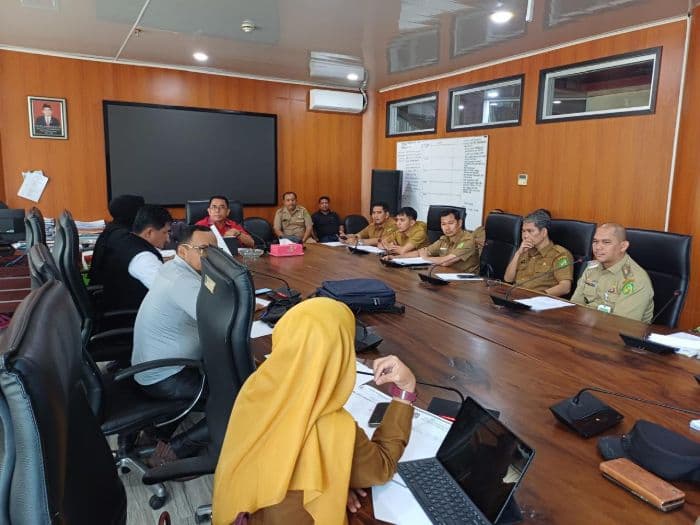 hampir_semua_bangunan_padel_tak_punya_pbg_dewan_minta_pemko_segera_bertindak