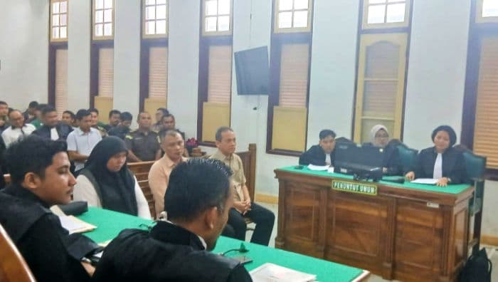 negara_rugi_rp332_juta_eks_camat_medan_polonia_dkk_didakwa_korupsi_belanja_bbm