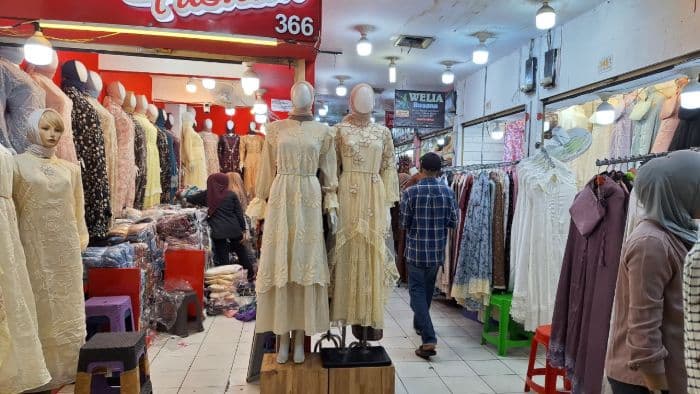tren_gamis_bini_orang_viral_di_pusat_pasar_medan_harga_rp300_ribu_jadi_incaran