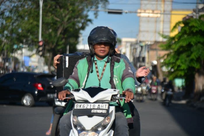 hari_ketiga_lebaran_ojol_di_medan_sunyi_orderan