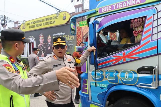 polisi_sarankan_jalan_alternatif_ini_untuk_menghindari_macet_medanberastagi