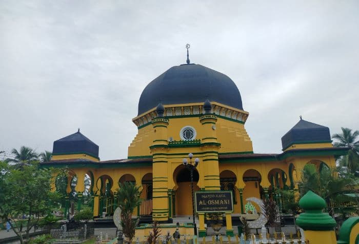 sejarah_al_osmani_masjid_tertua_dan_pertama_di_kota_medan_