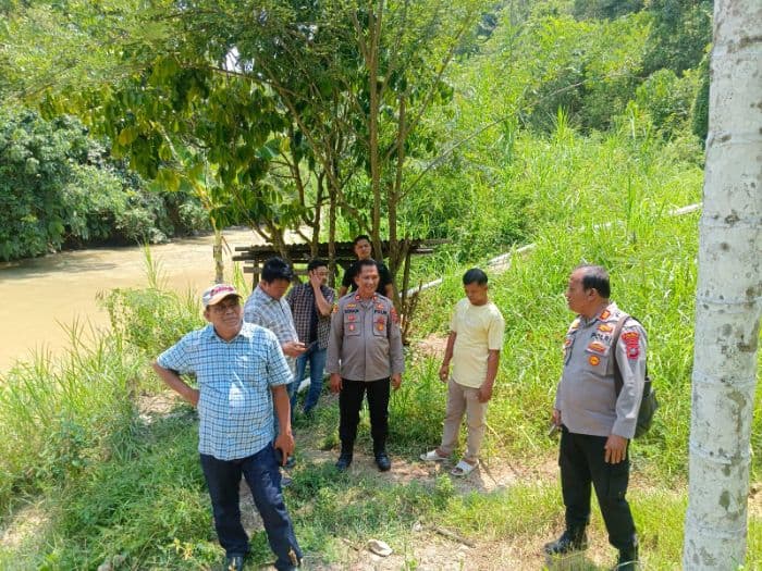 polres_dairi_periksa_delapan_orang_terkait_mayat_di_sungai_lau_gunung_sp2hp_dikirim