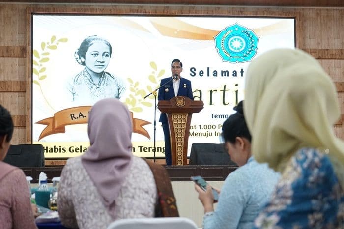 hari_kartini_2025_wali_kota_medan_rico_waas_sampaikan_pesan_menyentuh