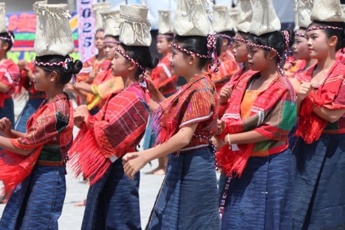 perayaan_hardiknas_toba_pelajar_diajak_berkreativitas_dan_mengenal_budaya_batak