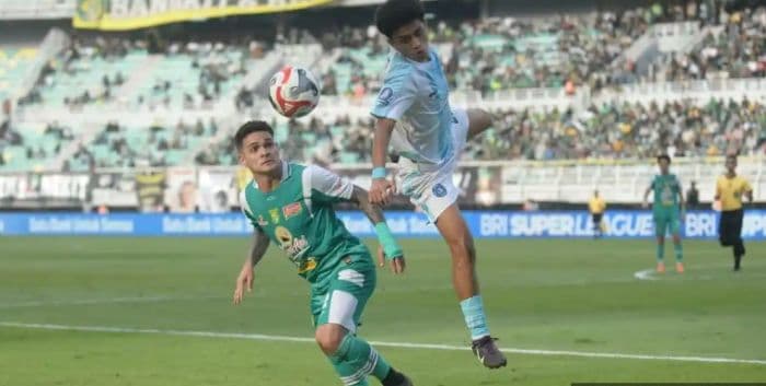 babak_pertama_super_league_persebaya_vs_psbs_sama_kuat_tanpa_gol