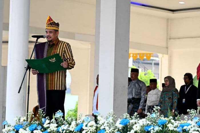 hardiknas_2026_gubernur_bobby_nasution_minta_kenaikan_gaji_guru_tiap_tahun_dan_penguatan_fasilitas_pendidikan