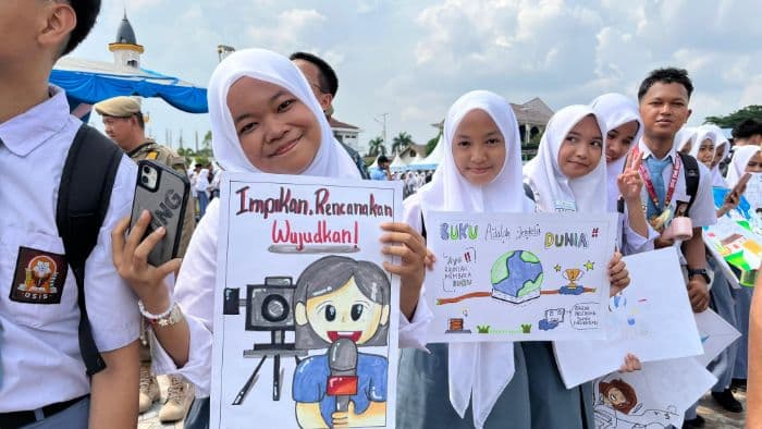 hardiknas_2026_siswa_di_sumut_keluhkan_fasilitas_sekolah_hingga_kurikulum