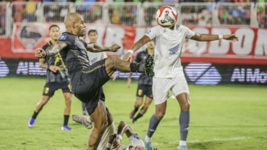 hasil_super_league_10_pemain_malut_tekuk_persis_52_david_da_silva_hattrick