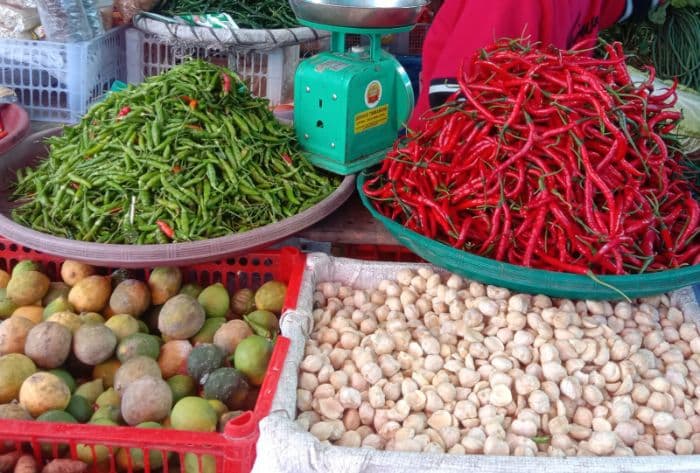 petani_cabai_di_kecamatan_uluan_apresiasi_naiknya_harga