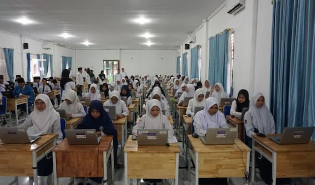 1880_pendaftar_bersaing_rebut_700_kursi_masuk_man_2_model_medan_tahun_ajaran_20262027_
