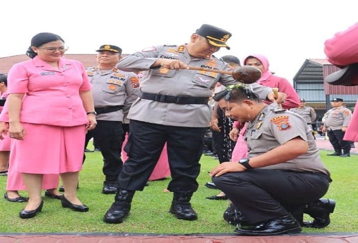32_personel_polres_labuhanbatu_terima_kenaikan_pangkat_kapolres_ini_amanah_bukan_hadiah