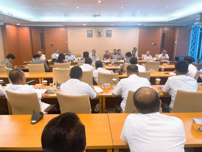 dprd_desak_dinas_pupr_sumut_sinkronisasi_penanganan_banjir_di_medan_johor
