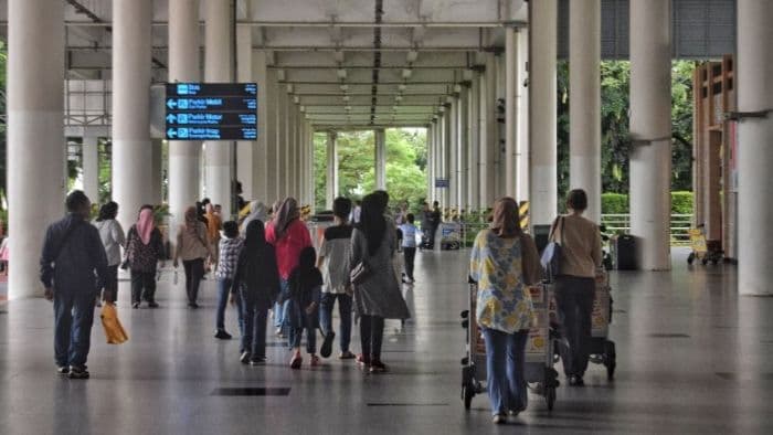 juni_2025_imigrasi_medan_catat_201986_orang_melintasi_bandara_kualanamu