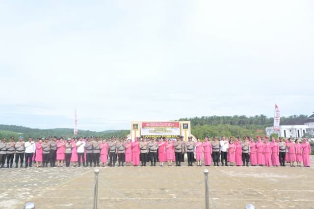 62_personel_polres_labuhanbatu_selatan_naik_pangkat_kapolres_ini_amanah_yang_harus_dijaga