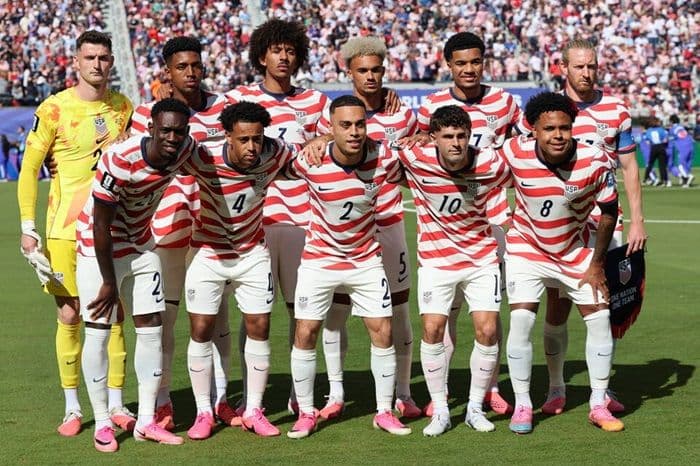 balogun_kartu_merah_amerika_serikat_tetap_tumbangkan_bosnia_20_dan_tantang_belgia_di_16_besar_piala_dunia_2026