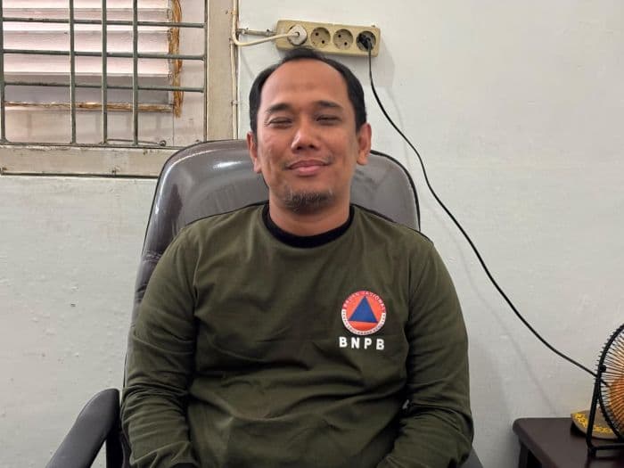 bpbd_pastikan_jalan_ambrol_di_gang_budi_pematangsiantar_segera_diperbaiki
