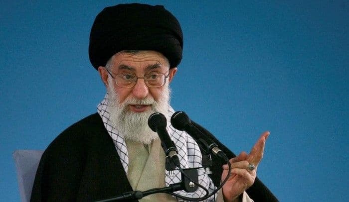 jelang_pemakaman_khamenei_iran_peringatkan_as_dan_israel