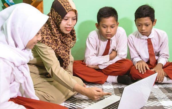 bantuan_insentif_guru_non_asn_2025_cair_cek_info_gtk_sekarang