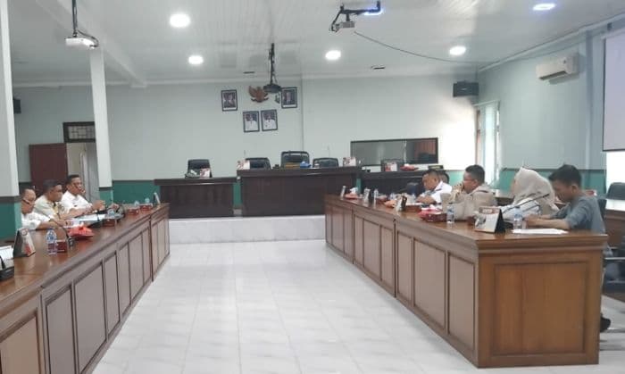 dprd_pematangsiantar_soroti_rencana_pemindahan_50_pkl_pemko_diminta_berlaku_adil