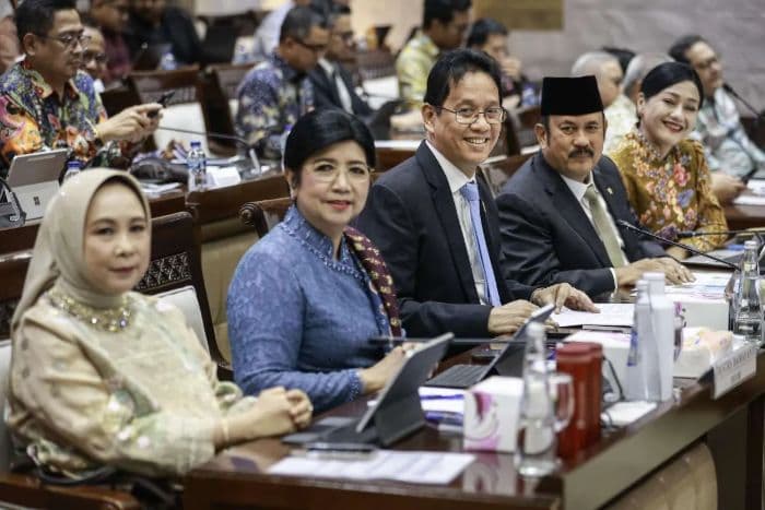 dprpemerintah_sepakati_defisit_rapbn_2027_rp6712_triliun