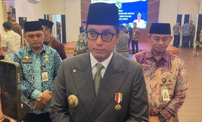 lantik_tiga_pejabat_eselon_ii_rico_waas_opd_jangan_saling_lempar_bola_